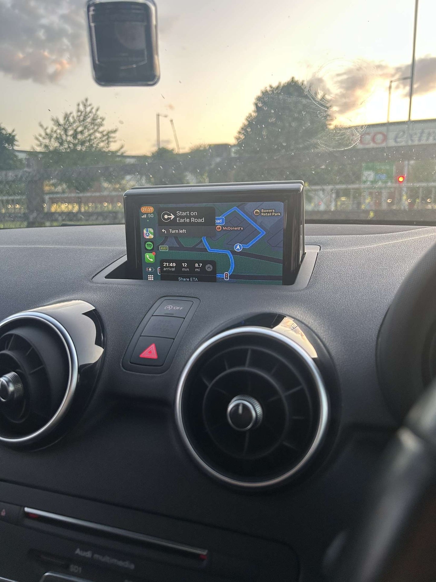 Audi A1/S1/Q3/RSQ3 Apple CarPlay & Android Auto mmi box